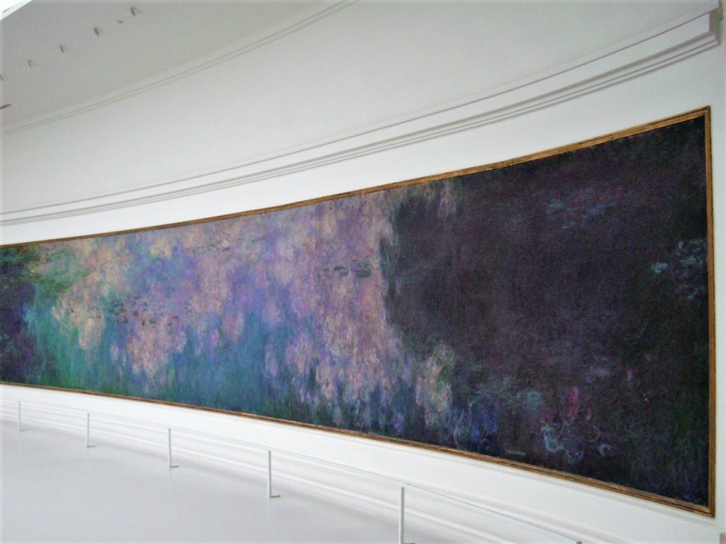 オランジュリー美術館のモネの睡蓮の絵