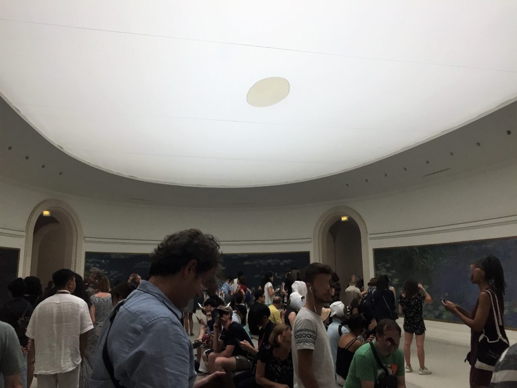 オランジュリー美術館のモネの睡蓮の絵